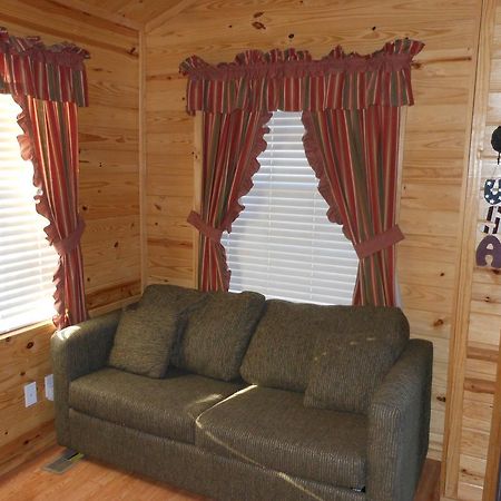 Oakzanita Springs Camping Resort Cabin 1 Descanso المظهر الخارجي الصورة