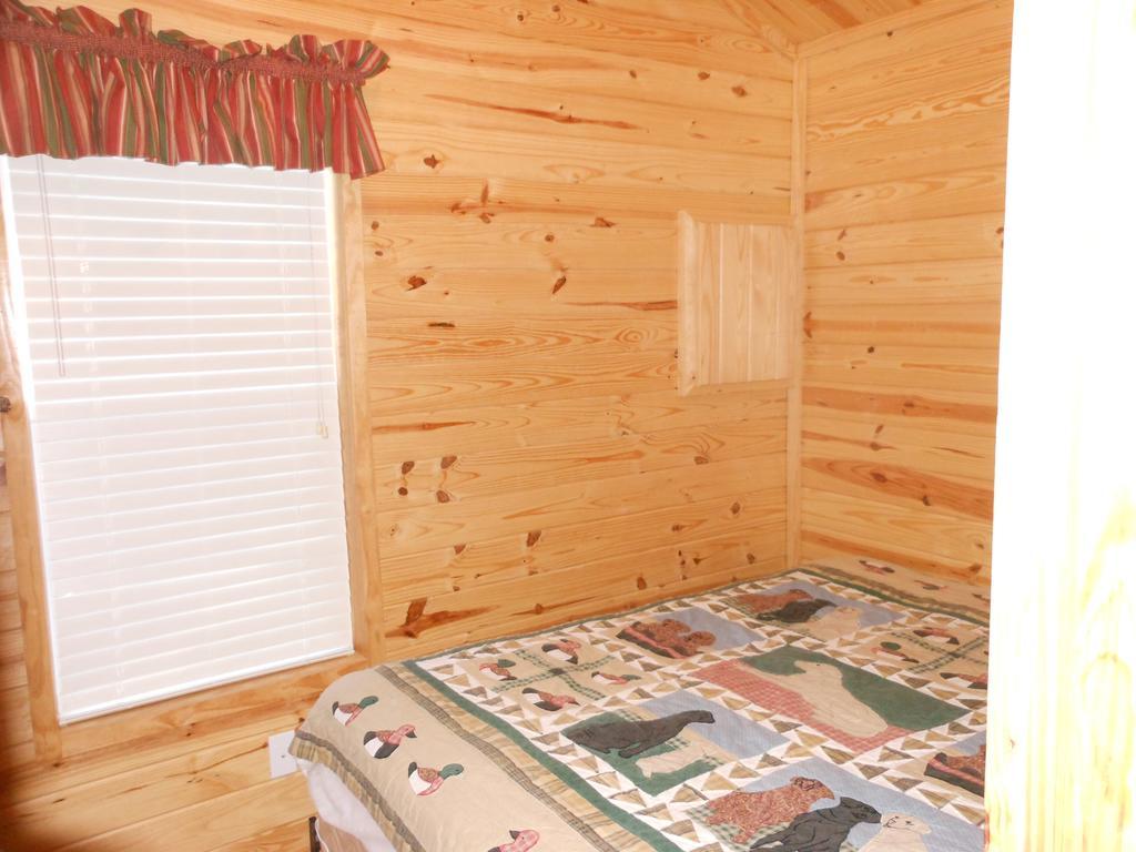 Oakzanita Springs Camping Resort Cabin 1 Descanso المظهر الخارجي الصورة
