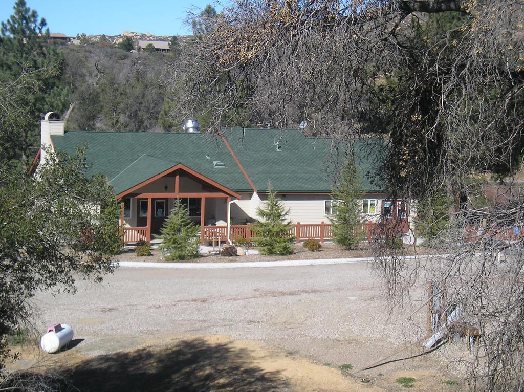 Oakzanita Springs Camping Resort Cabin 1 Descanso المظهر الخارجي الصورة