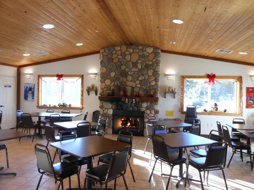 Oakzanita Springs Camping Resort Cabin 1 Descanso المظهر الخارجي الصورة